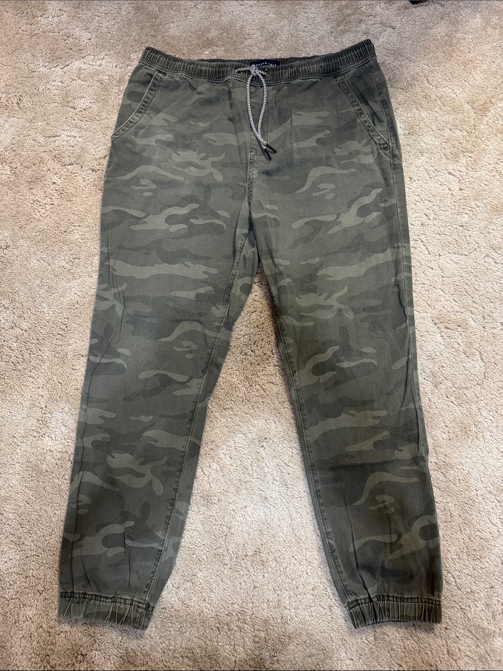 Aeropostale camo jogger